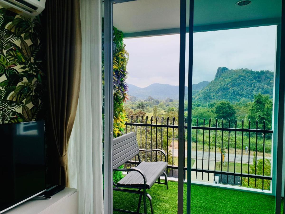 Courtyard Khaoyai Hotel นครราชสีมา ภายนอก รูปภาพ