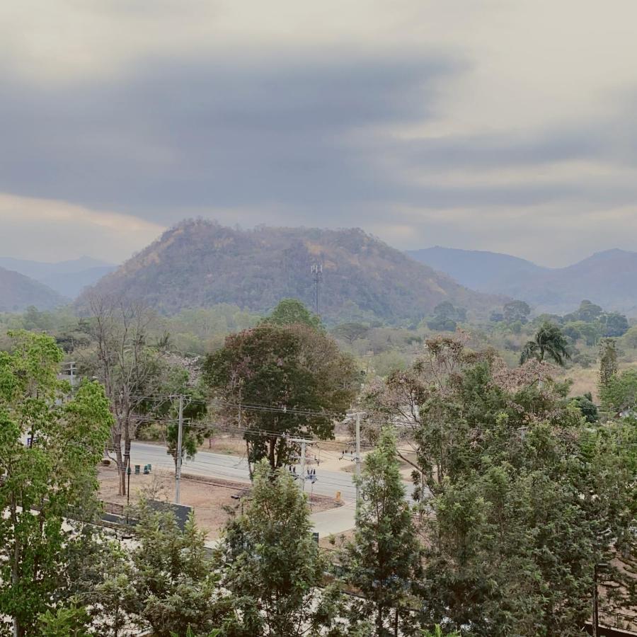 Courtyard Khaoyai Hotel นครราชสีมา ภายนอก รูปภาพ